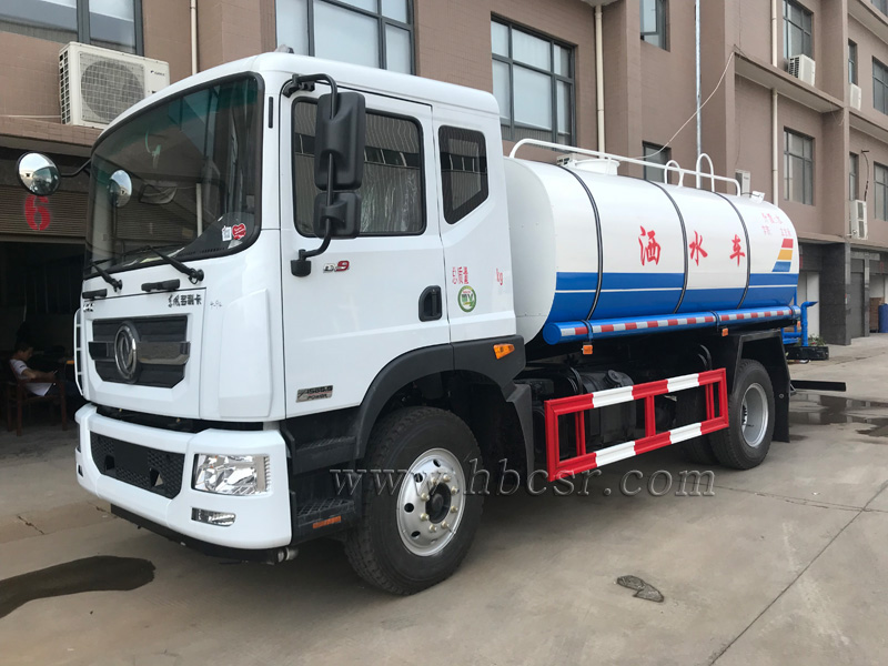 東風多利卡D9保溫熱水運輸車12立方