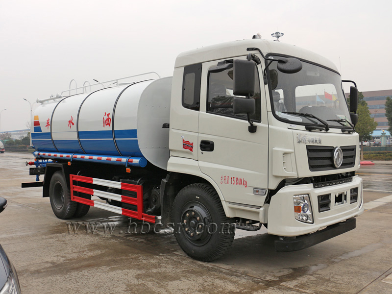 東風專底10噸12噸熱水運輸車